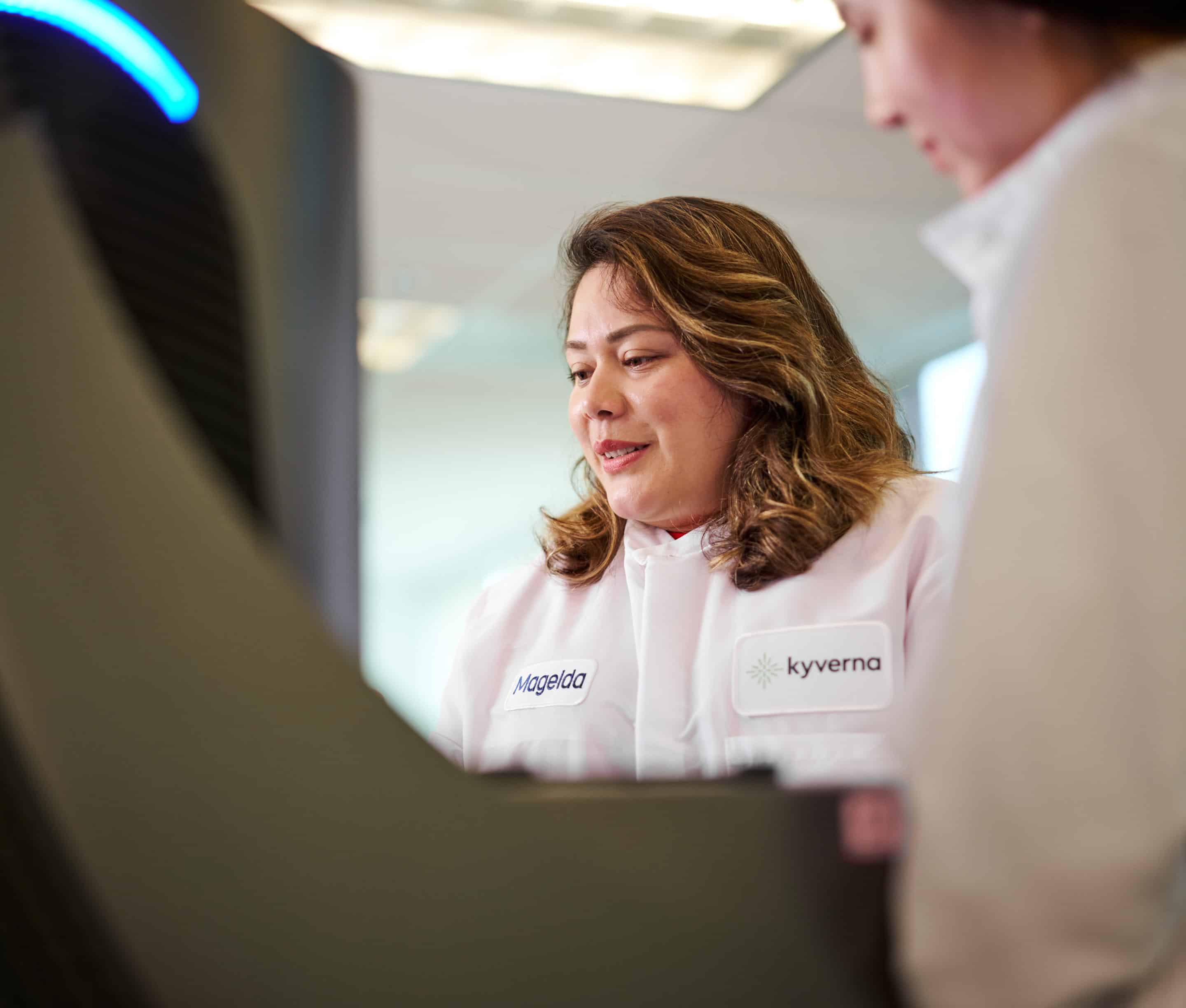 2022-05-25-Kyverna-Lab-575-2695-Cropped-scaled